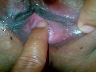 Indoneziýaly stupendous mami big göt and öl amjagaz stabbed four fingers and fuck hard and