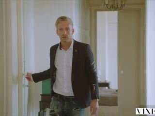 Vanem kena naine a rikas paar aktsia a täiuslik punapea edasi puhkus