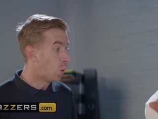 Nešvankus masažistas - nicolette shea danny d - massaged apie as
