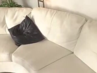 Lezbiýanka roommates: lezbiýanka henti porno mov ef