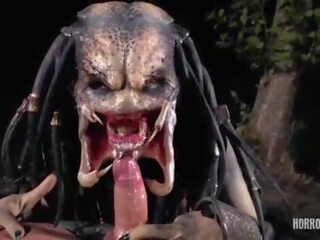 Horrorporn predator bodnutí lovec