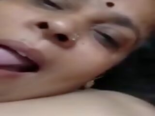 Dì apni ngực dabwate hue