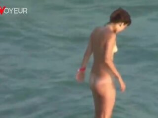 Pantai voyeur&period; she wanted to swallow&comma; but got just body cumshot&period; very superior saperangan pantai sex&excl;