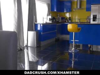 Dadcrush - glorious figliastre sedurre e cazzo patrigno