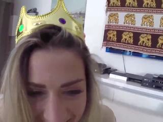 Rommelig gelaats lang blondine krijgt geneukt en spunked: seks klem d0