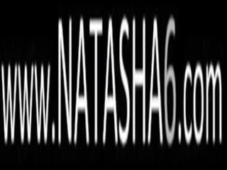 Natashas 황금 샤워 에 그만큼 자쿠지
