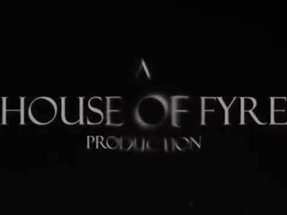 Stuck di rumah dengan stepsister&colon; olivia fyre pov tabu