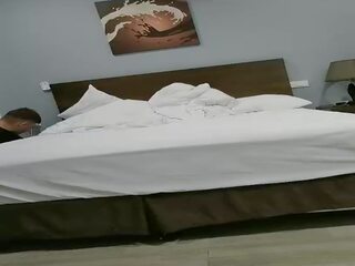 一對 成人 電影 在 旅館: 免費 女神 高清晰度 色情 mov 85