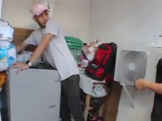 La vecina quiere que mir la folle su excusa es arreglarle la lavadora historia completa
