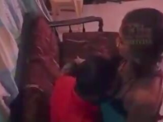 Indisk chudel hustru fan, fria desi flickvän fan kön klämma vid 85