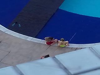 3 gra në the pishinë non-nude - pjesë ii, i rritur video 4b