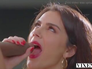Lisica ona ljubi pri čemer v nadzor