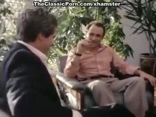 Miel wilder jerry majordome en jerry majordome chienchien baise une chaud: millésime adulte agrafe par la classique porno
