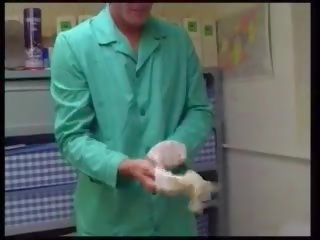 Nekem anyu és a therapist ich mami und der doktor teljesen.