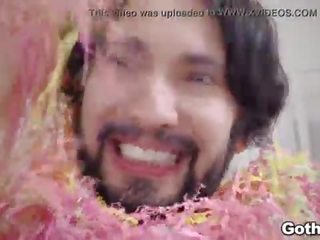 Meravigliosa cutie kenzie reeves aveva un pazzo piano in suo slumber cazzo party.she fatto tommy pistol un umano pinata e iniziato un meravigliosa hardcore x nominale film con lui.