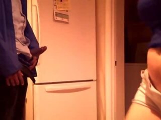 Sedusive 作弊 妻子 dresses 娘娘腔 在 连衣裙 而 她 乱搞 英国广播公司