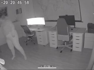 Risky fuck in the ofis the surveillance camera recorded us: nemes başlangyç x rated video