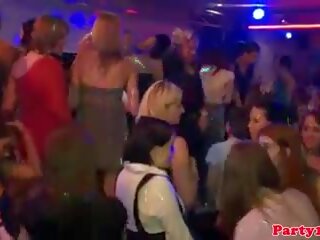 Реален евро начинаещ е давайки глава: парти ххх филм
