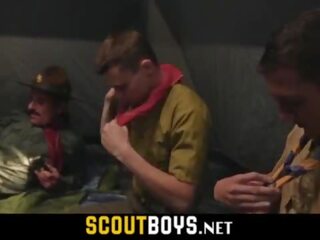 פצפון הומוסקסואל juvenile scouts woken למעלה על ידי מנהיג ל fuck-scoutboys&period;net