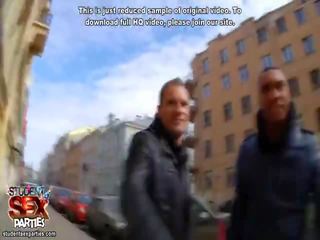 Amesteca de videouri de student futand petreceri