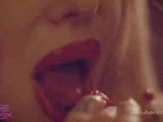 薩布麗娜 sabrok 稀鬆 深喉 在 beguiling 眼鏡