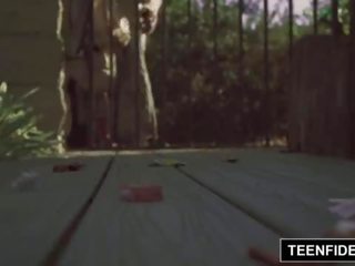 Teenfidelity 백합 포드 creampied 로 에이 어릿 광대