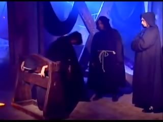 Зъл монахини отнема какво тя иска vid