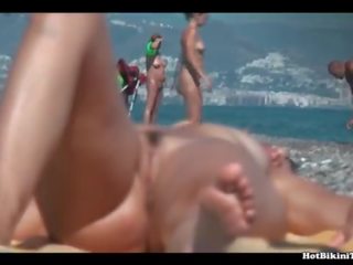 Gorgeousteens nud la the plaja