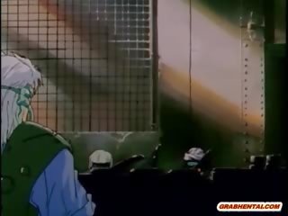 Lidhur me zinxhir hentai me qorrazi brutalisht fucked nga geto