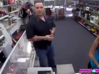 Rocker elegant dhe të saj i vjetër records