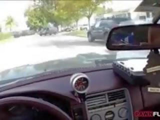 Реальний недосвідчена країна подруга трахкав в в pawnsop для готівка