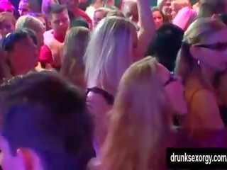 Jälk tüdrukud tantsimine erotically, tasuta tainster elama täiskasvanud klamber video