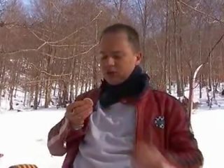 Араб з північної африки baisãâ©e au лижа