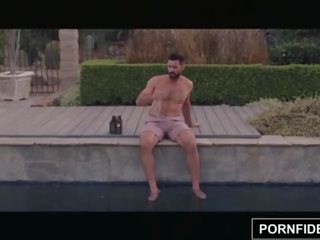 Pornfidelity anna bell peaks bušil u bazénu