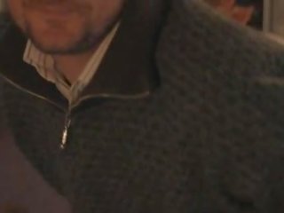그을린 아시아의 정부 과 두 swedes. 더블 얼굴의
