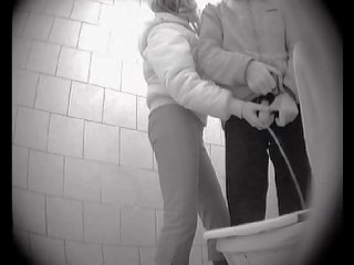 Toilettes pisse 04