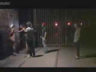 Ngeyek publique: humiliates xxx film show vid vid 3c